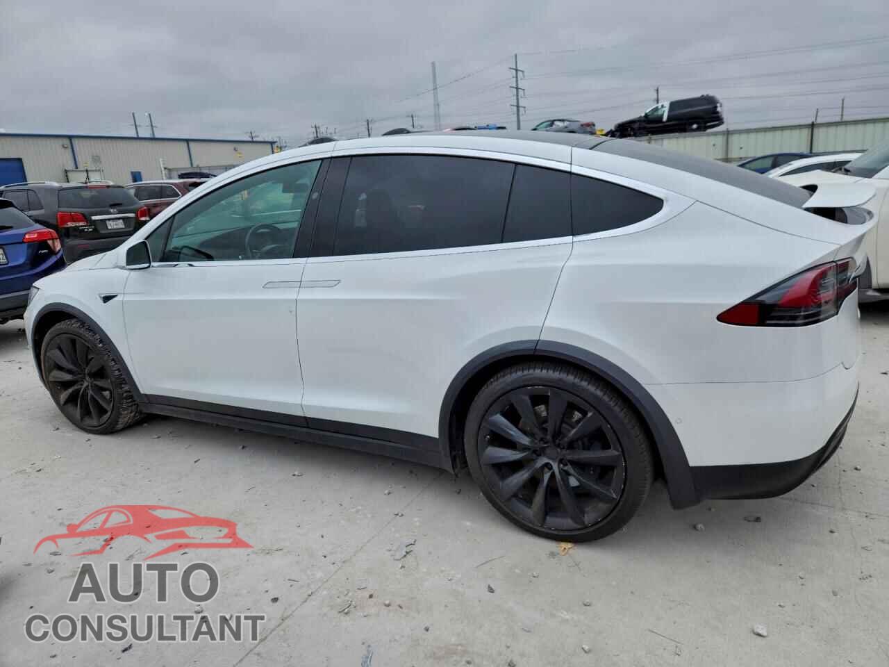 TESLA MODEL X 2020 - 5YJXCAE24LF261689