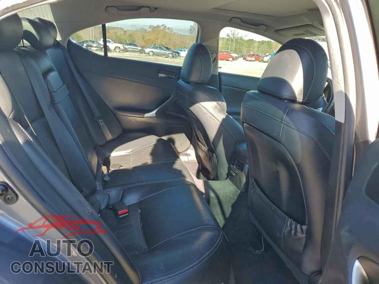 LEXUS IS 2012 - JTHCF5C25C5057290