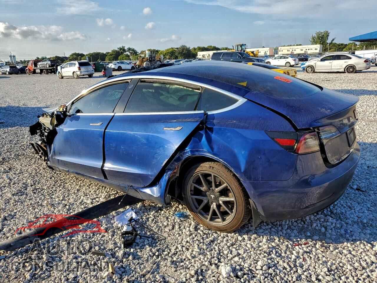 TESLA MODEL 3 2019 - 5YJ3E1EA2KF431739