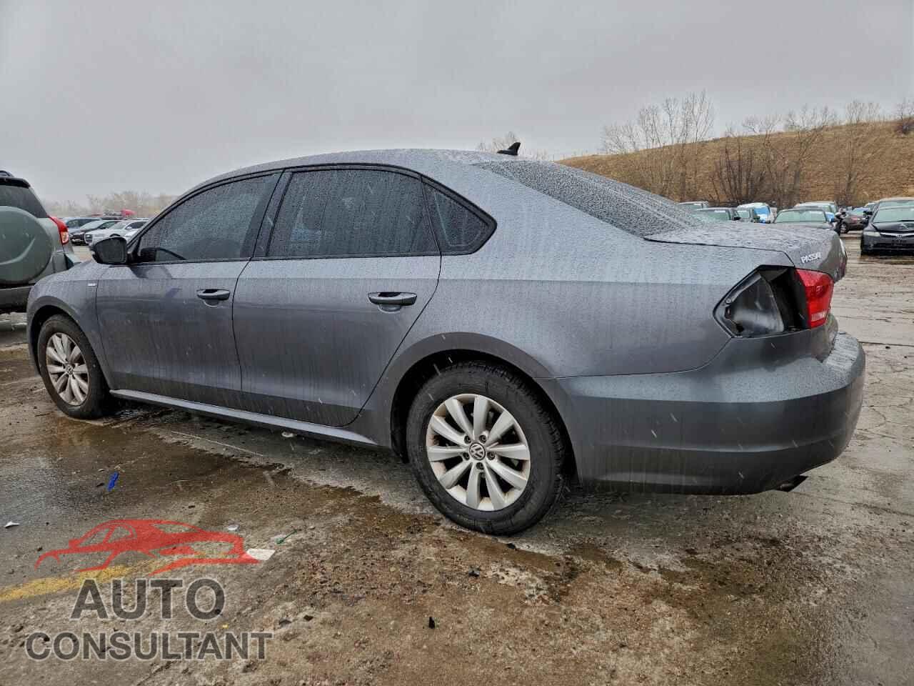 VOLKSWAGEN PASSAT 2015 - 1VWAT7A31FC055803