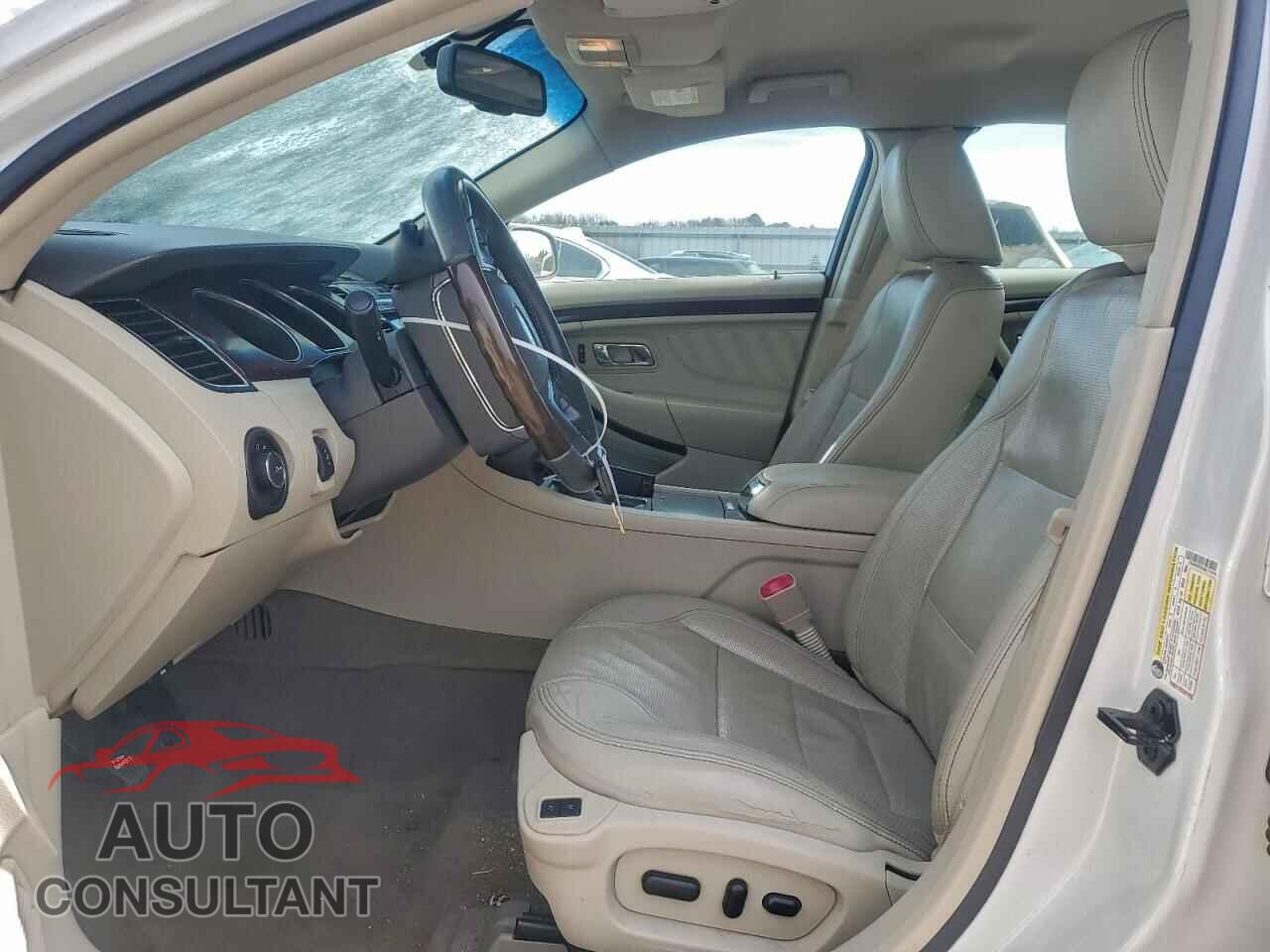 FORD TAURUS 2011 - 1FAHP2FW1BG111419