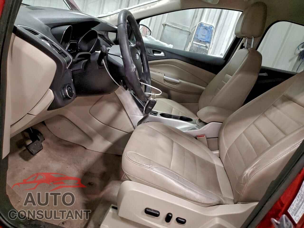 FORD ESCAPE 2013 - 1FMCU0HX5DUB92013