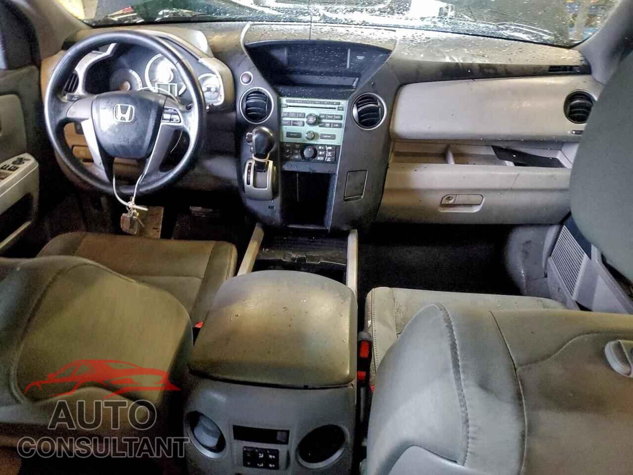 HONDA PILOT 2011 - 5FNYF3H25BB046548