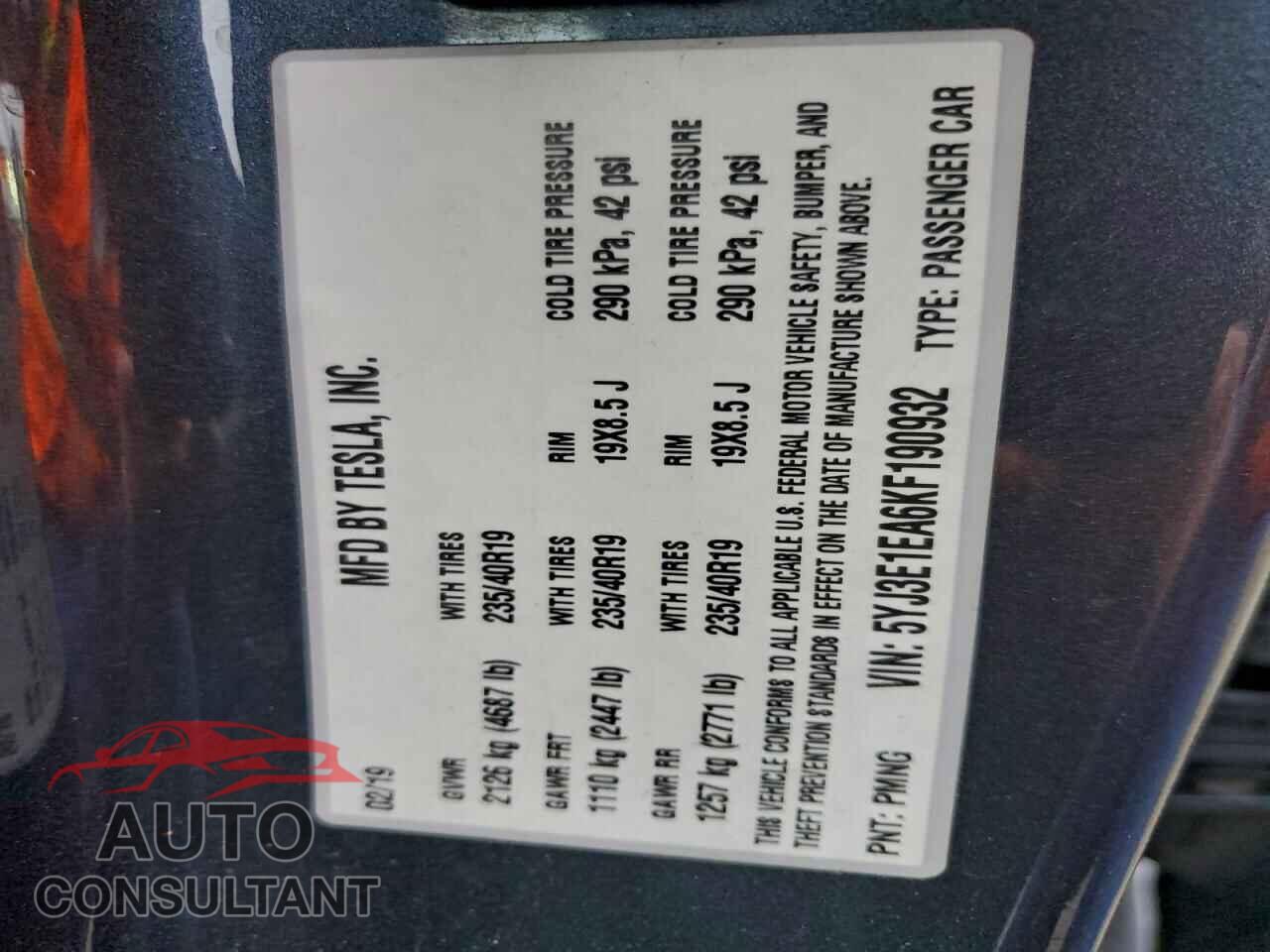 TESLA MODEL 3 2019 - 5YJ3E1EA6KF190932