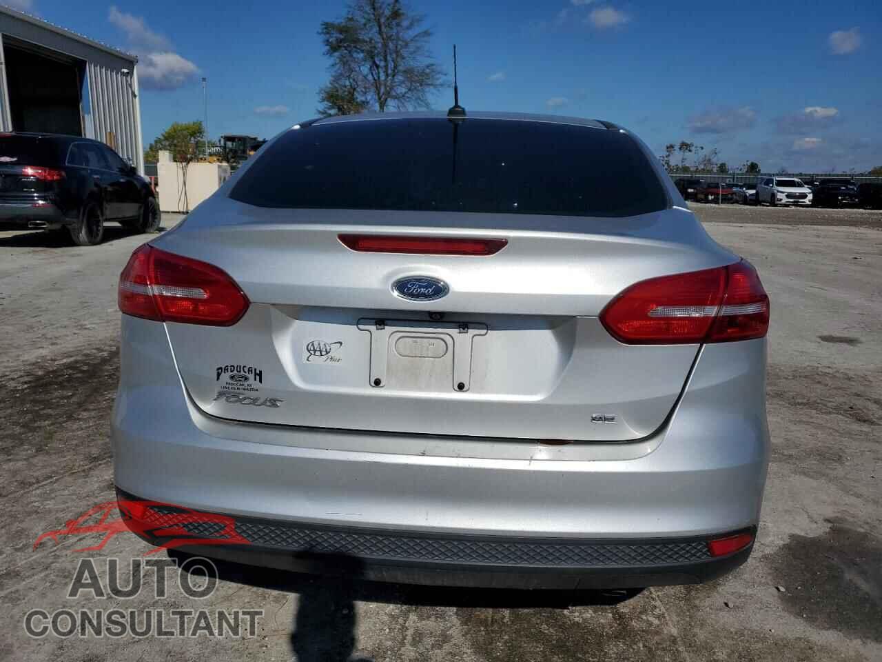 FORD FOCUS 2017 - 1FADP3F29HL306170