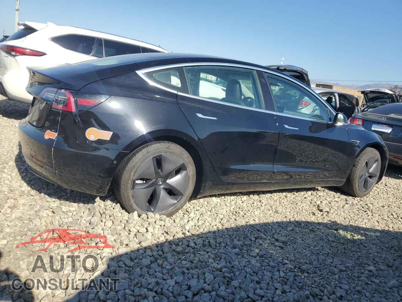 TESLA MODEL 3 2019 - 5YJ3E1EA4KF305690