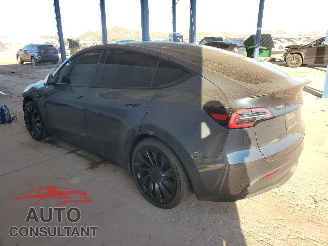TESLA MODEL Y 2023 - 7SAYGDEF2PF931780