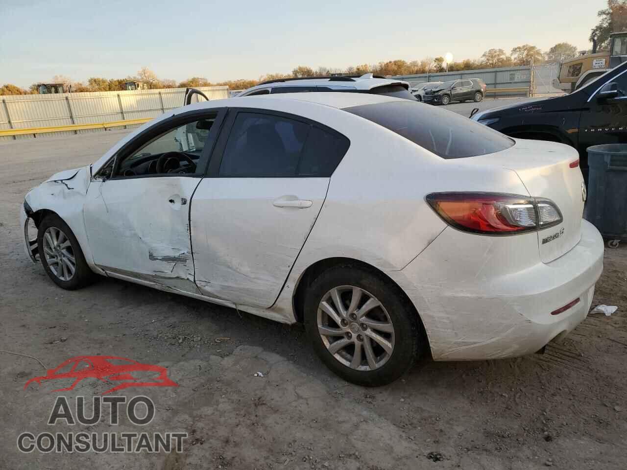 MAZDA 3 2012 - JM1BL1VF7C1500657