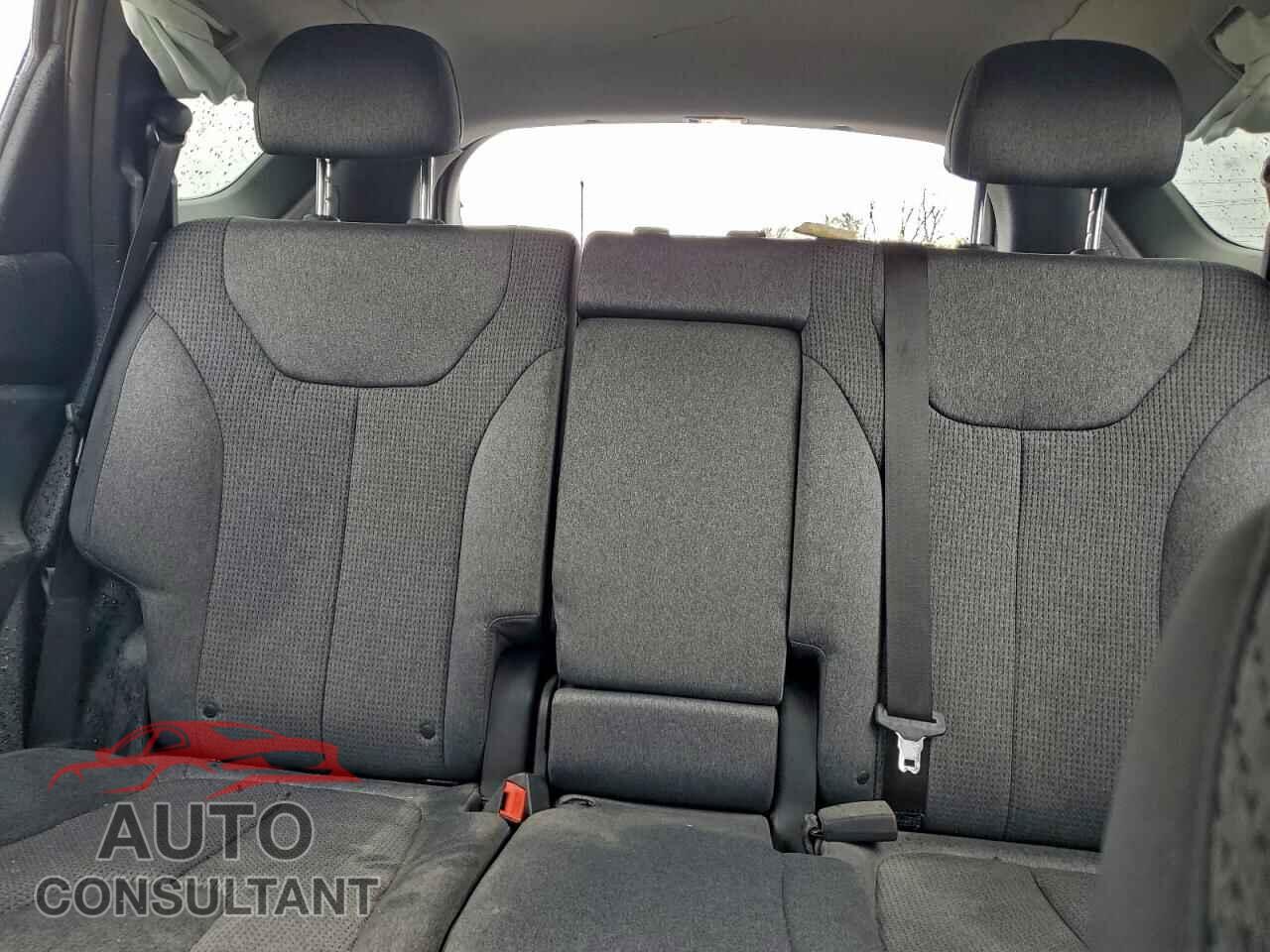 HYUNDAI SANTA FE 2023 - 5NMS14AJXPH618991