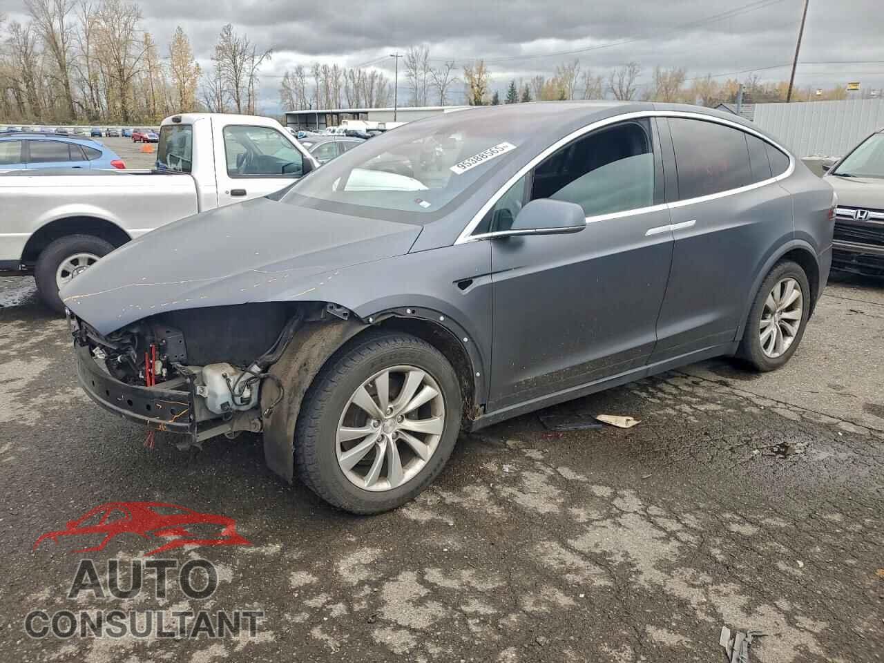 TESLA MODEL X 2016 - 5YJXCBE21GF011967