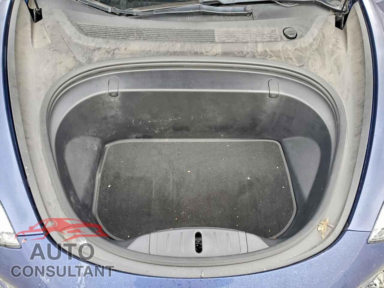 TESLA MODEL 3 2018 - 5YJ3E1EB9JF090203