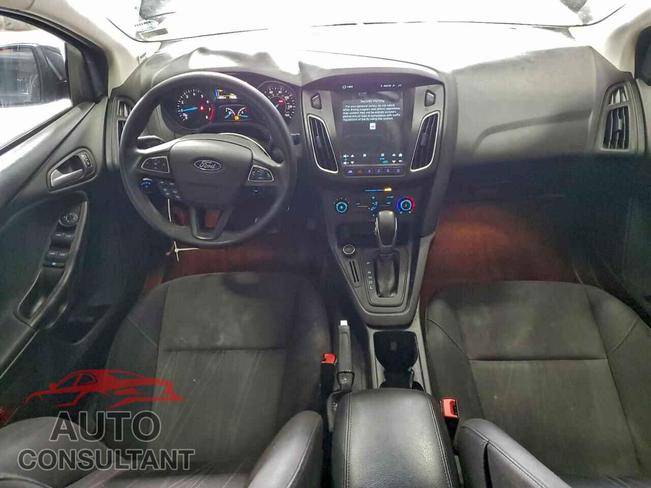 FORD FOCUS 2017 - 1FADP3F20HL321656
