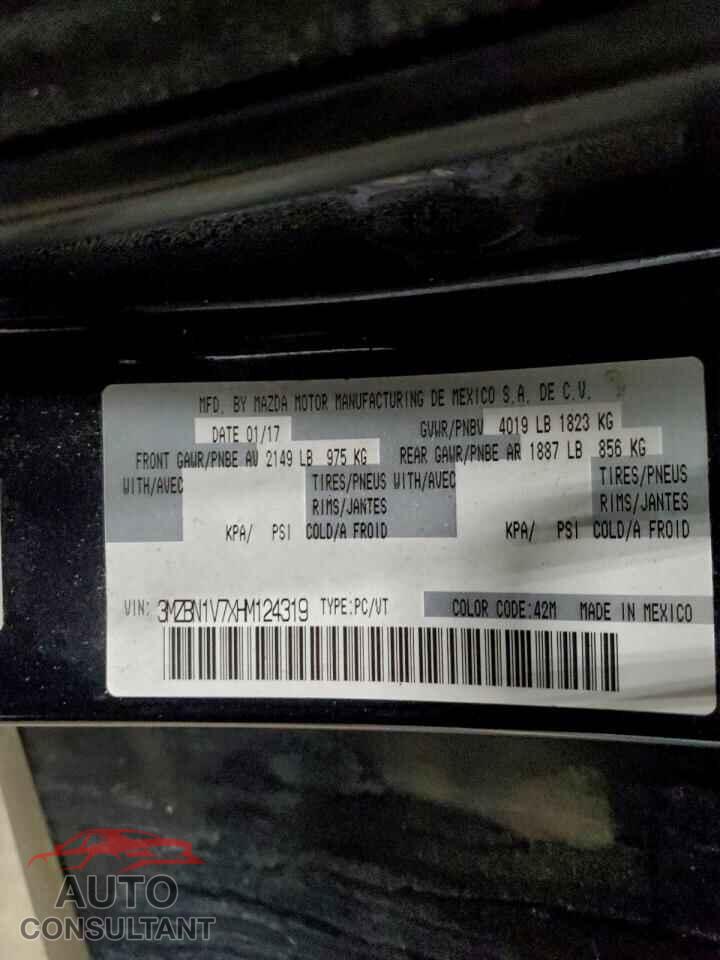 MAZDA 3 2017 - 3MZBN1V7XHM124319