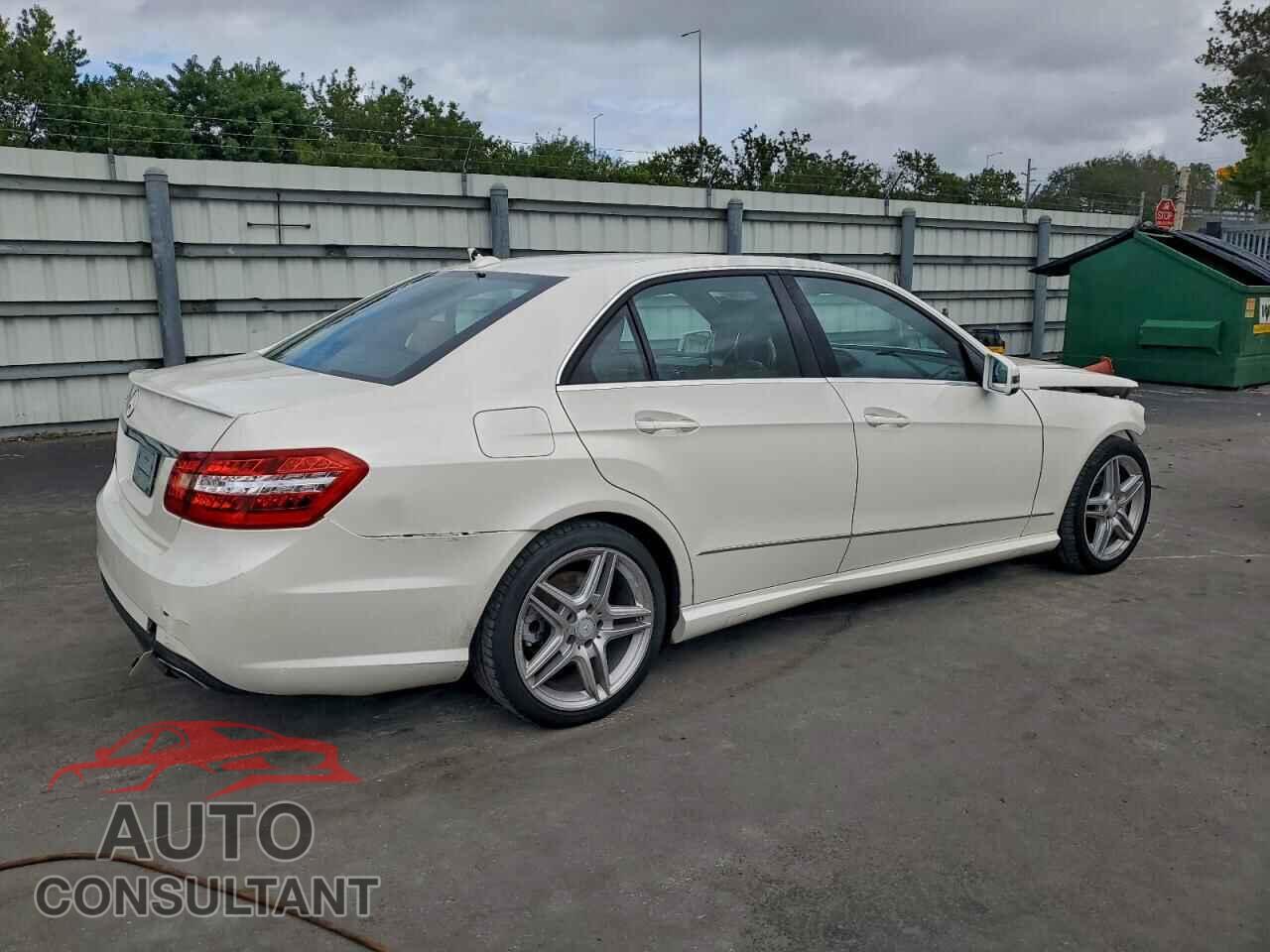 MERCEDES-BENZ E-CLASS 2013 - WDDHF5KB2DA698257