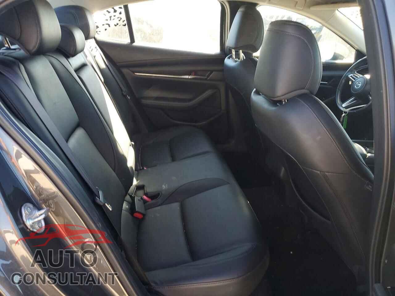 MAZDA 3 2019 - JM1BPACL9K1111207