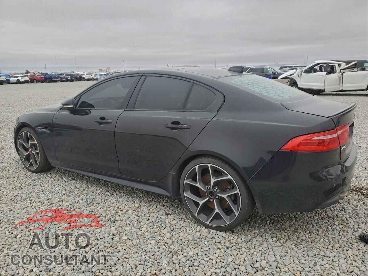 JAGUAR XE 2017 - SAJAF4BV3HA961198