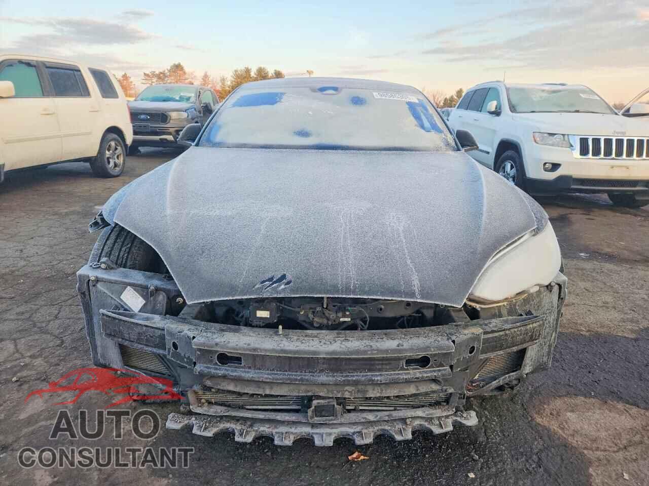 TESLA MODEL S 2015 - 5YJSA1E28FF109905