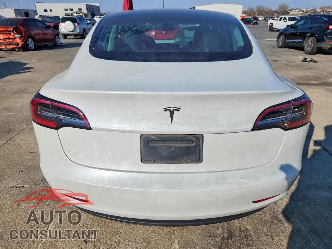 TESLA MODEL 3 2023 - 5YJ3E1EA0PF556570