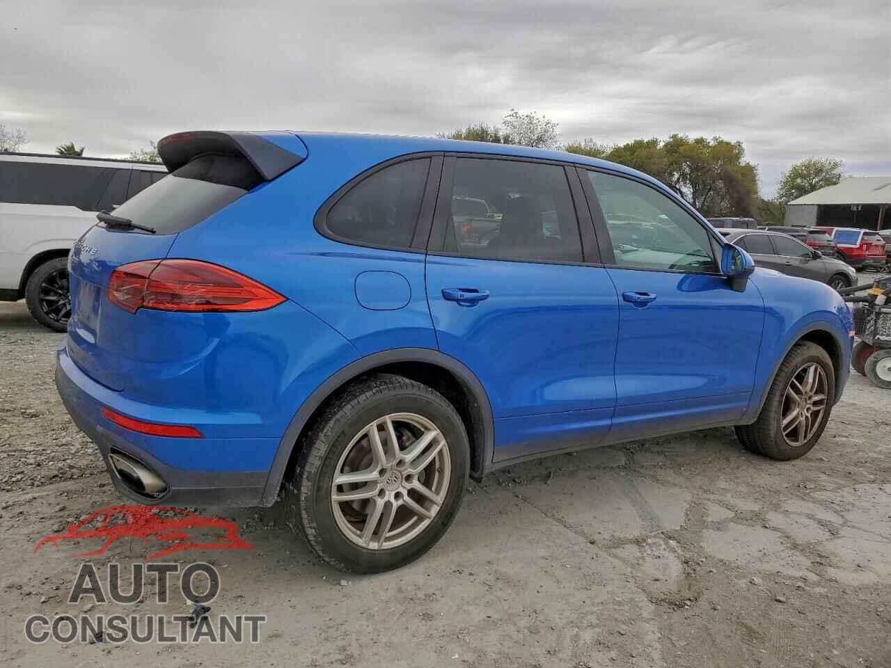 PORSCHE CAYENNE 2017 - WP1AA2A24HKA89826