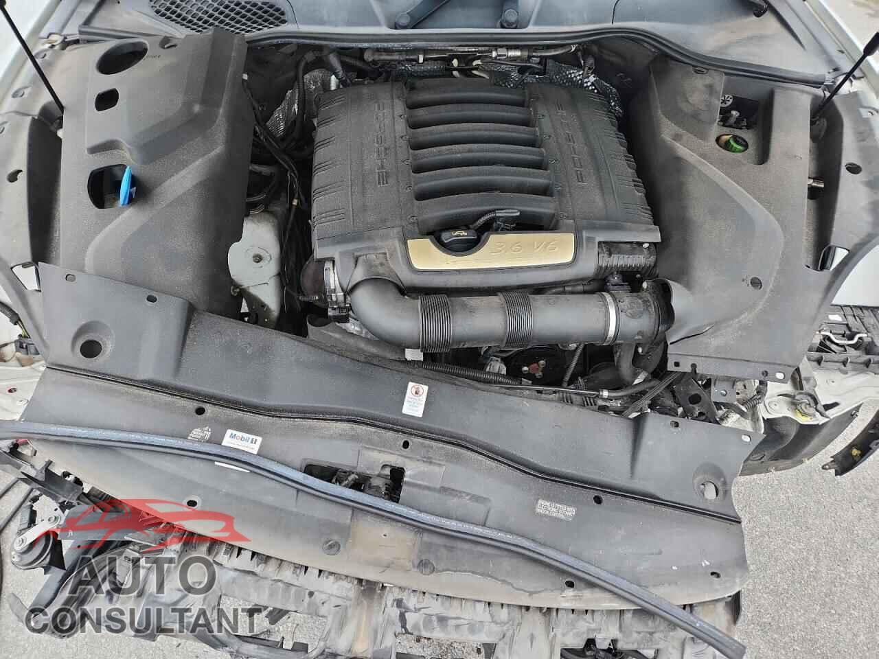 PORSCHE CAYENNE 2016 - WP1AA2A26GKA12499