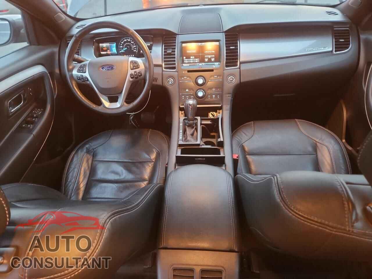 FORD TAURUS 2015 - 1FAHP2E86FG150211
