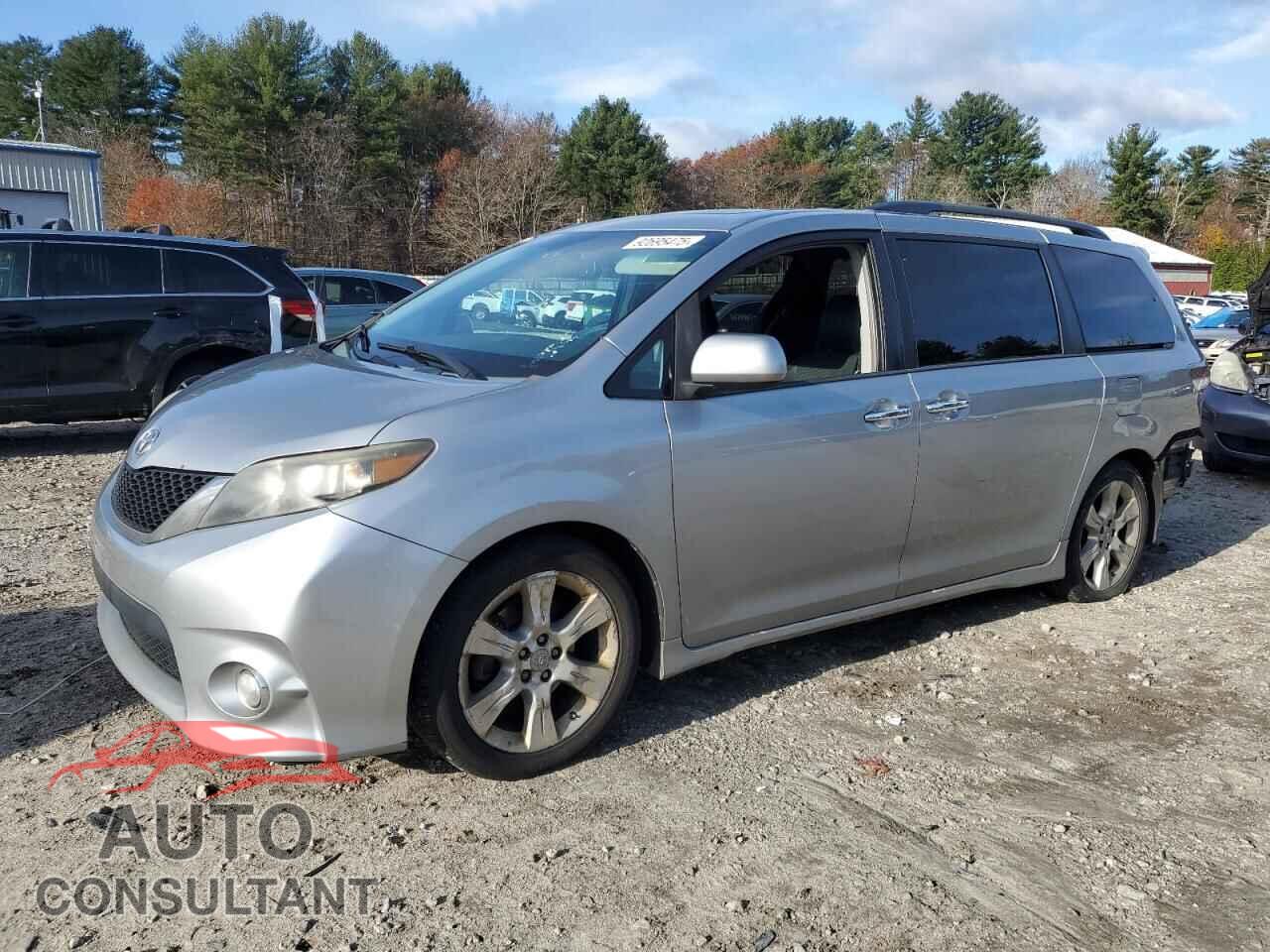TOYOTA SIENNA 2013 - 5TDXK3DC8DS290571
