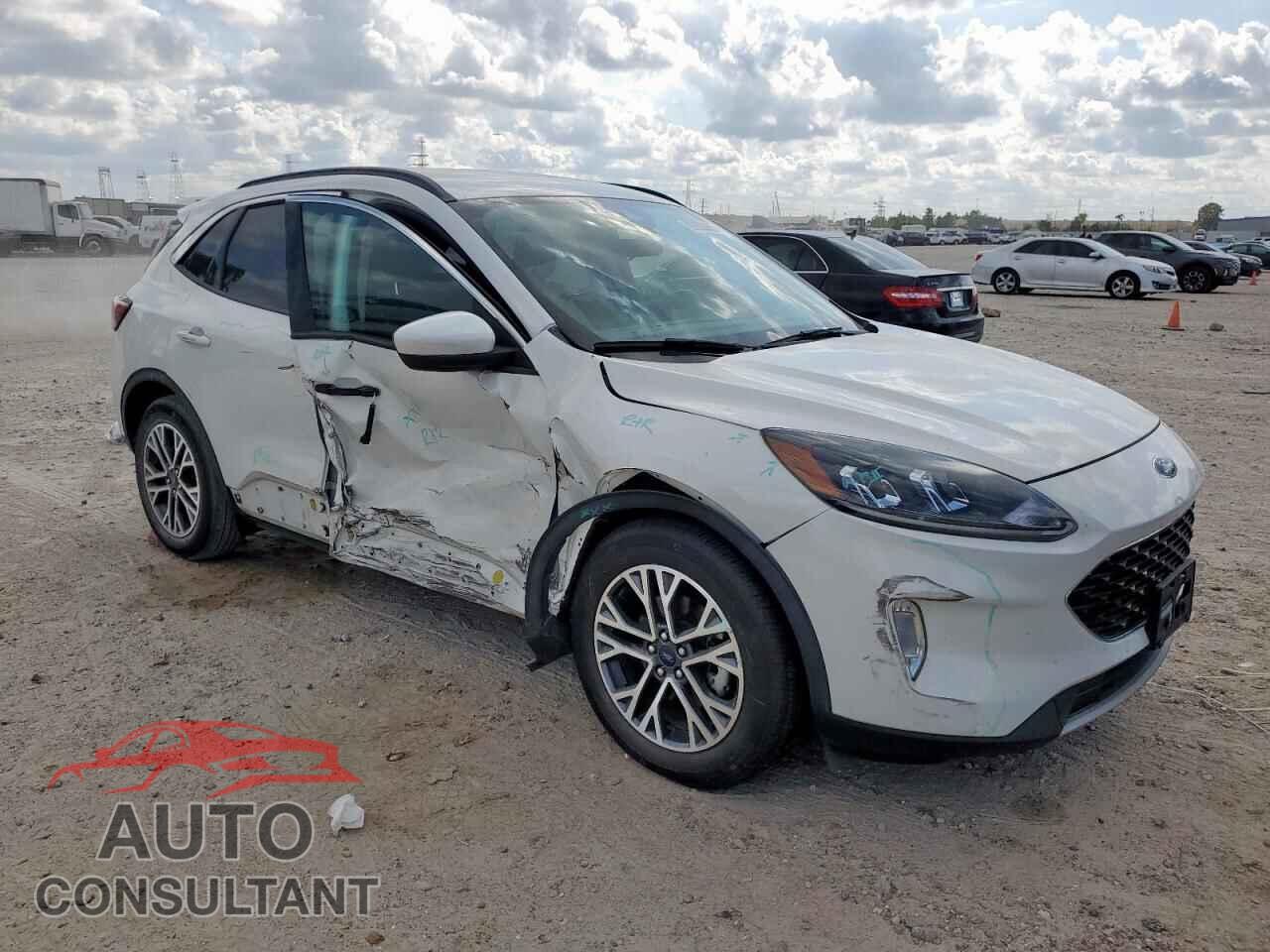 FORD ESCAPE 2020 - 1FMCU0H65LUA31909