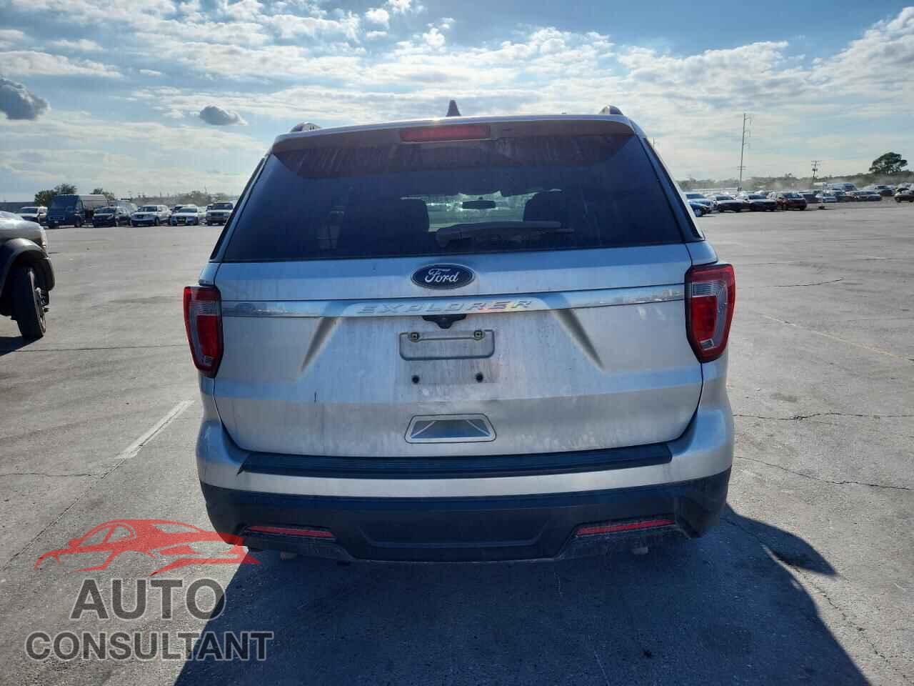 FORD EXPLORER 2018 - 1FM5K7B88JGB78058