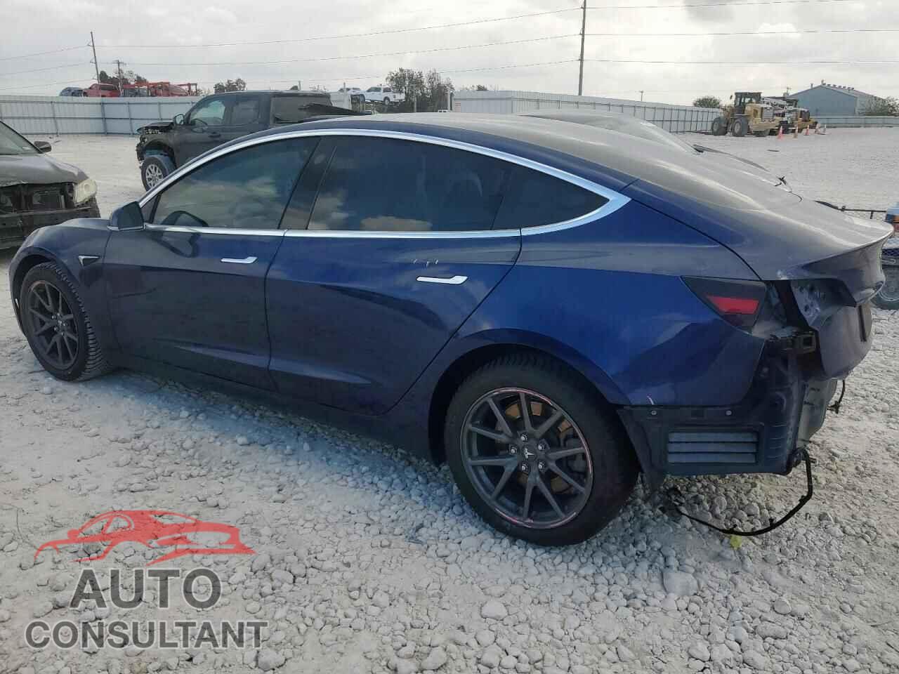 TESLA MODEL 3 2019 - 5YJ3E1EB2KF194985