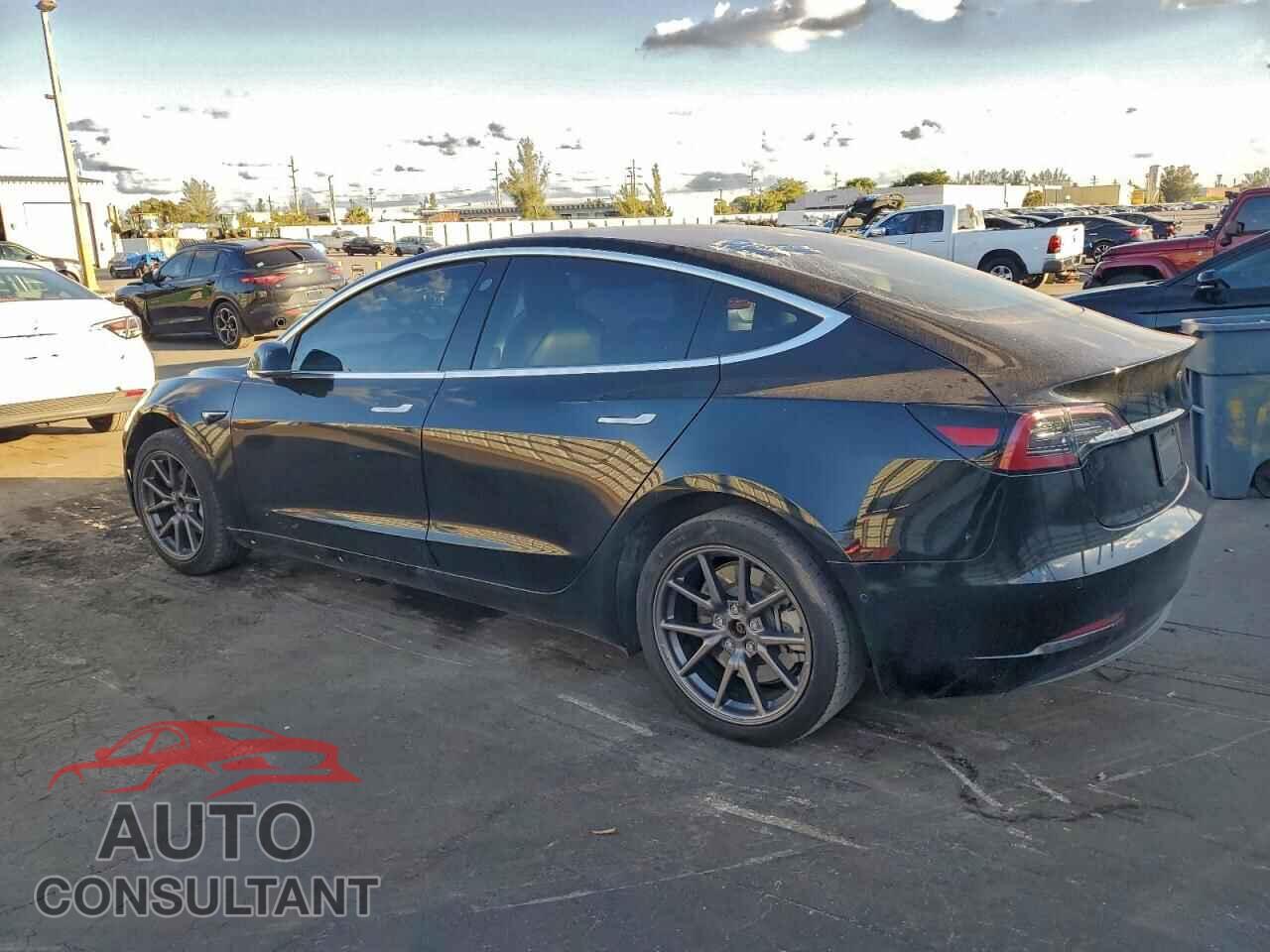 TESLA MODEL 3 2020 - 5YJ3E1EA8LF716995