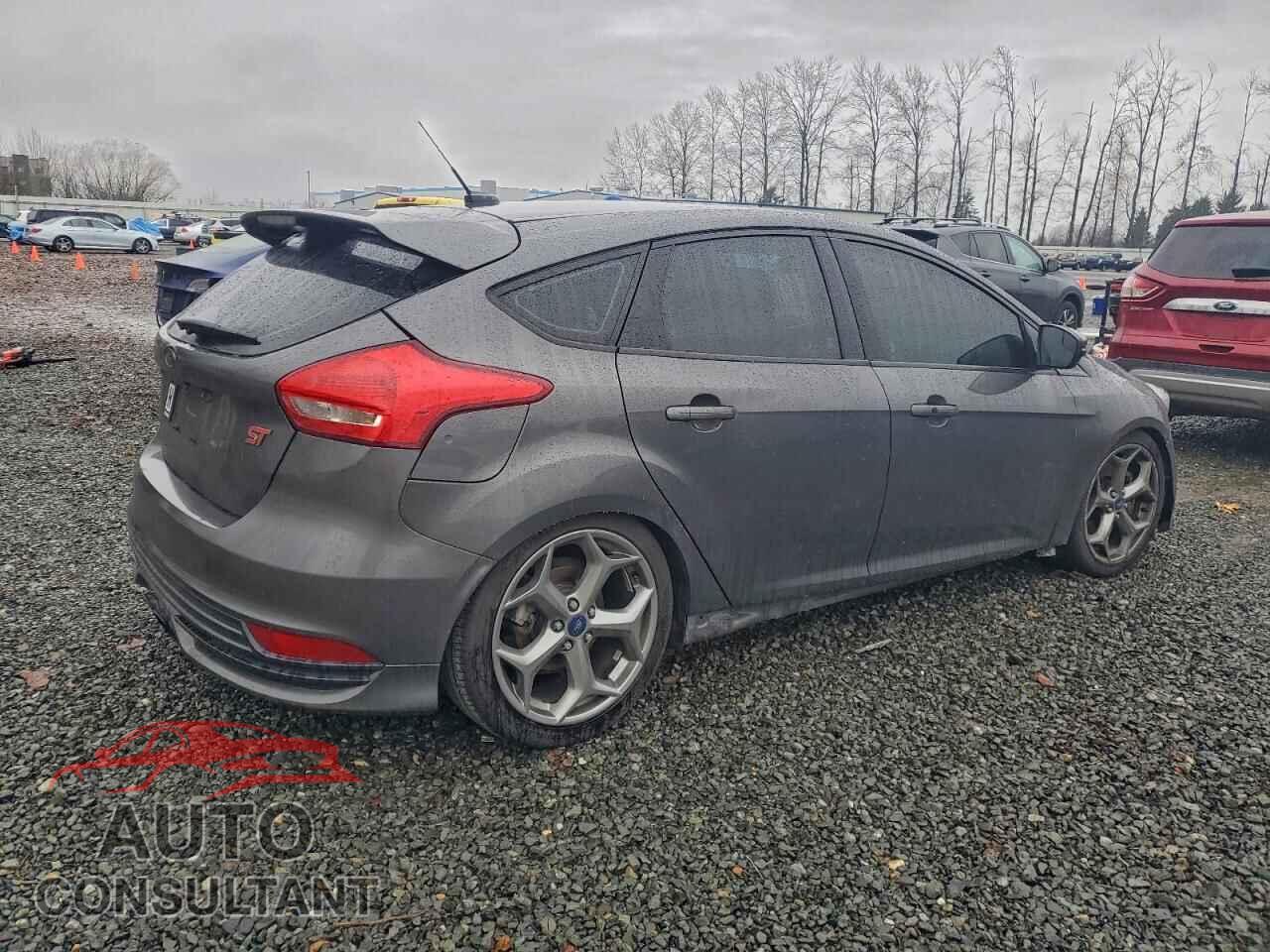 FORD FOCUS 2017 - 1FADP3L94HL335979