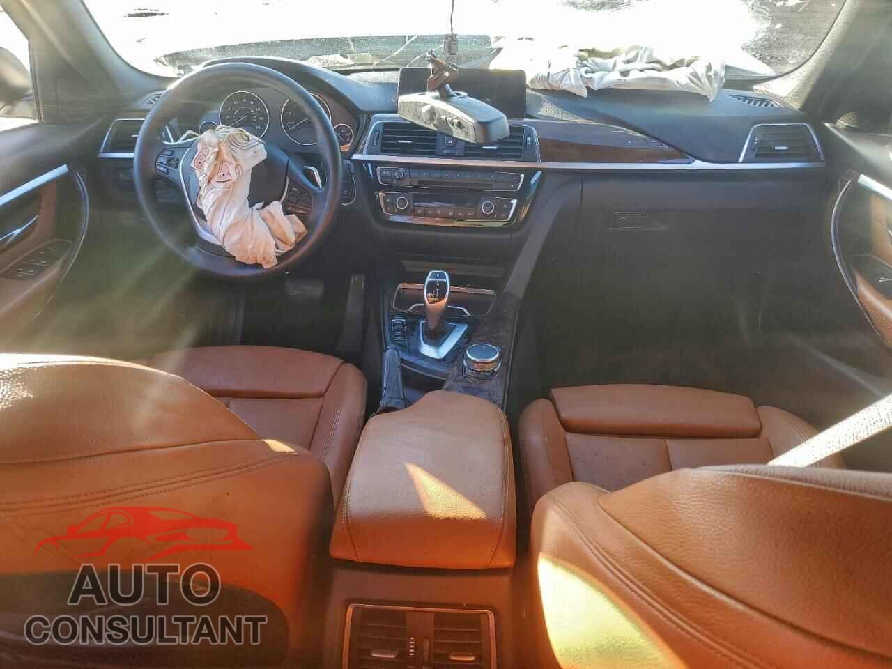 BMW 3 SERIES 2016 - WBA8E3G55GNU03151