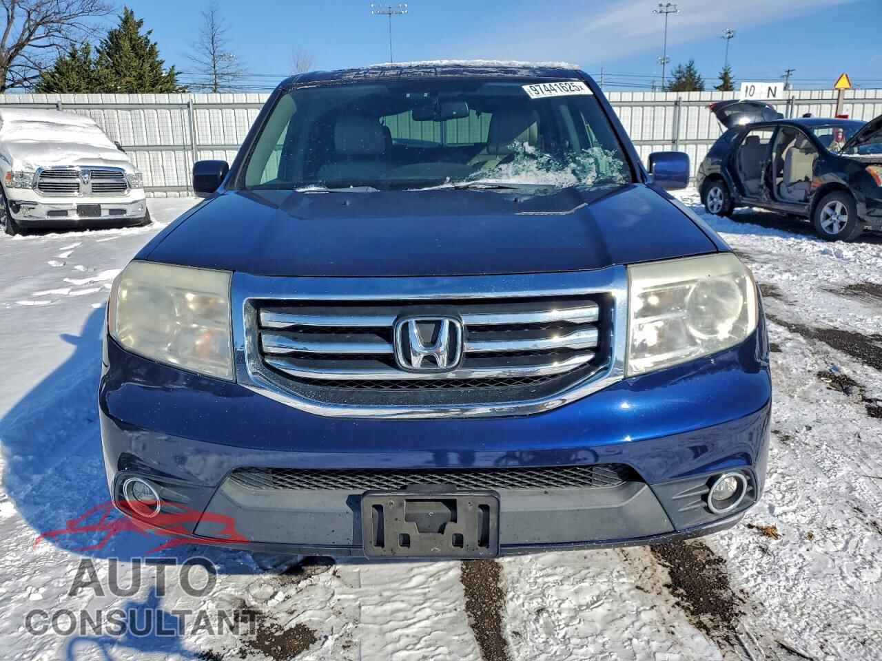 HONDA PILOT 2015 - 5FNYF4H78FB028116