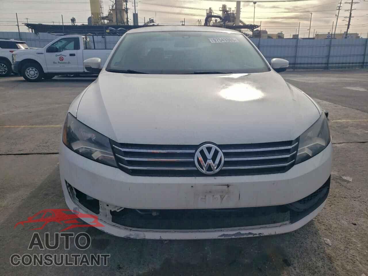 VOLKSWAGEN PASSAT 2013 - 1VWAP7A35DC051173