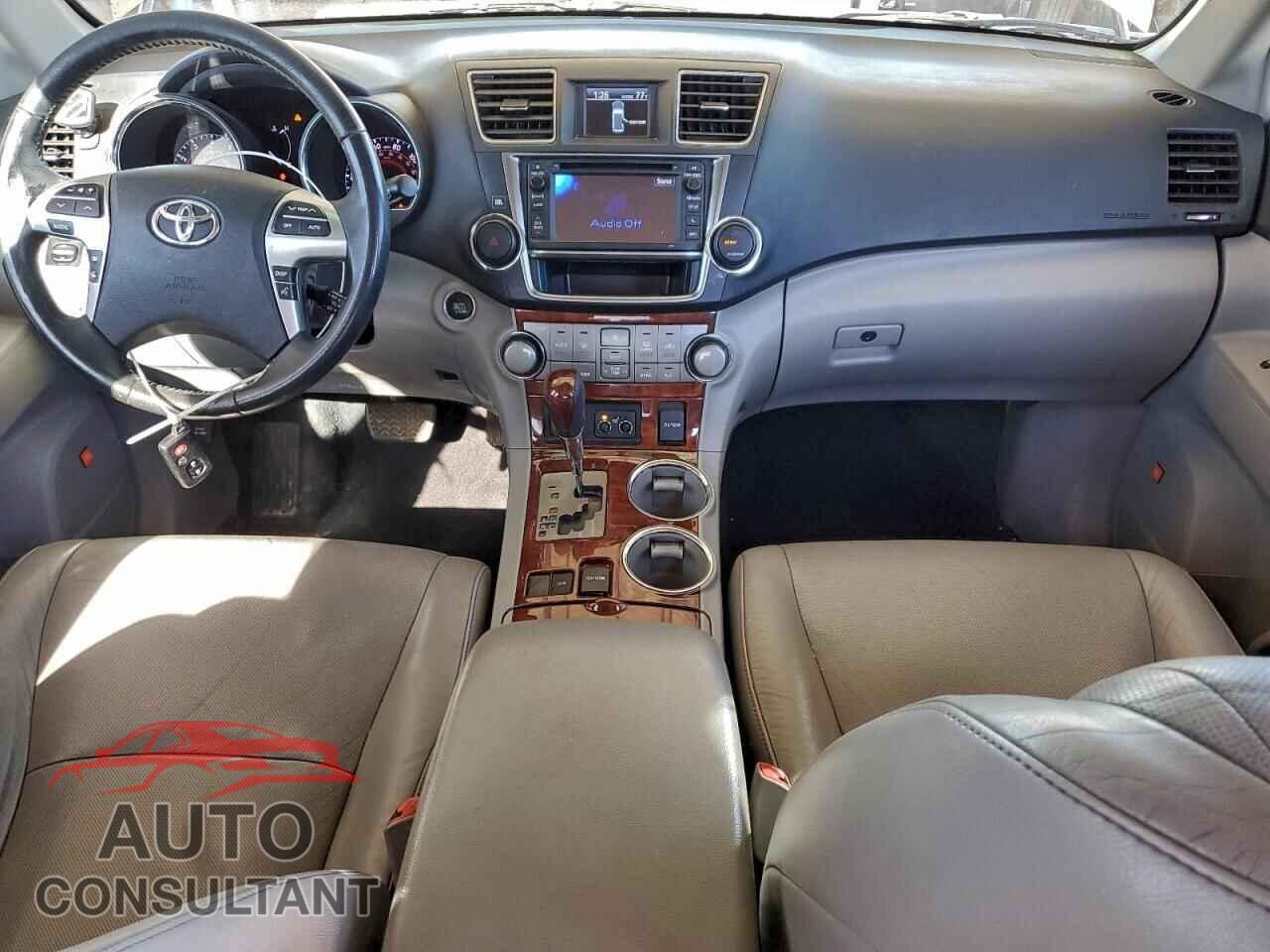 TOYOTA HIGHLANDER 2013 - 5TDYK3EH8DS141575