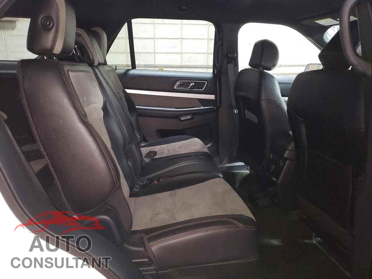 FORD EXPLORER 2017 - 1FM5K7DH7HGD04093