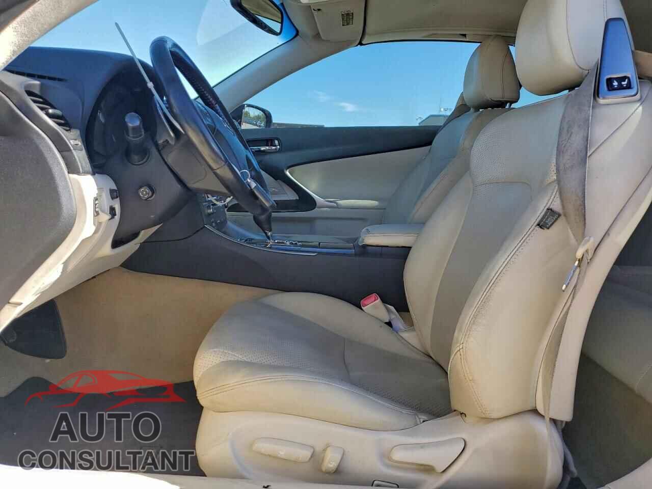 LEXUS IS 2010 - JTHFF2C25A2507563