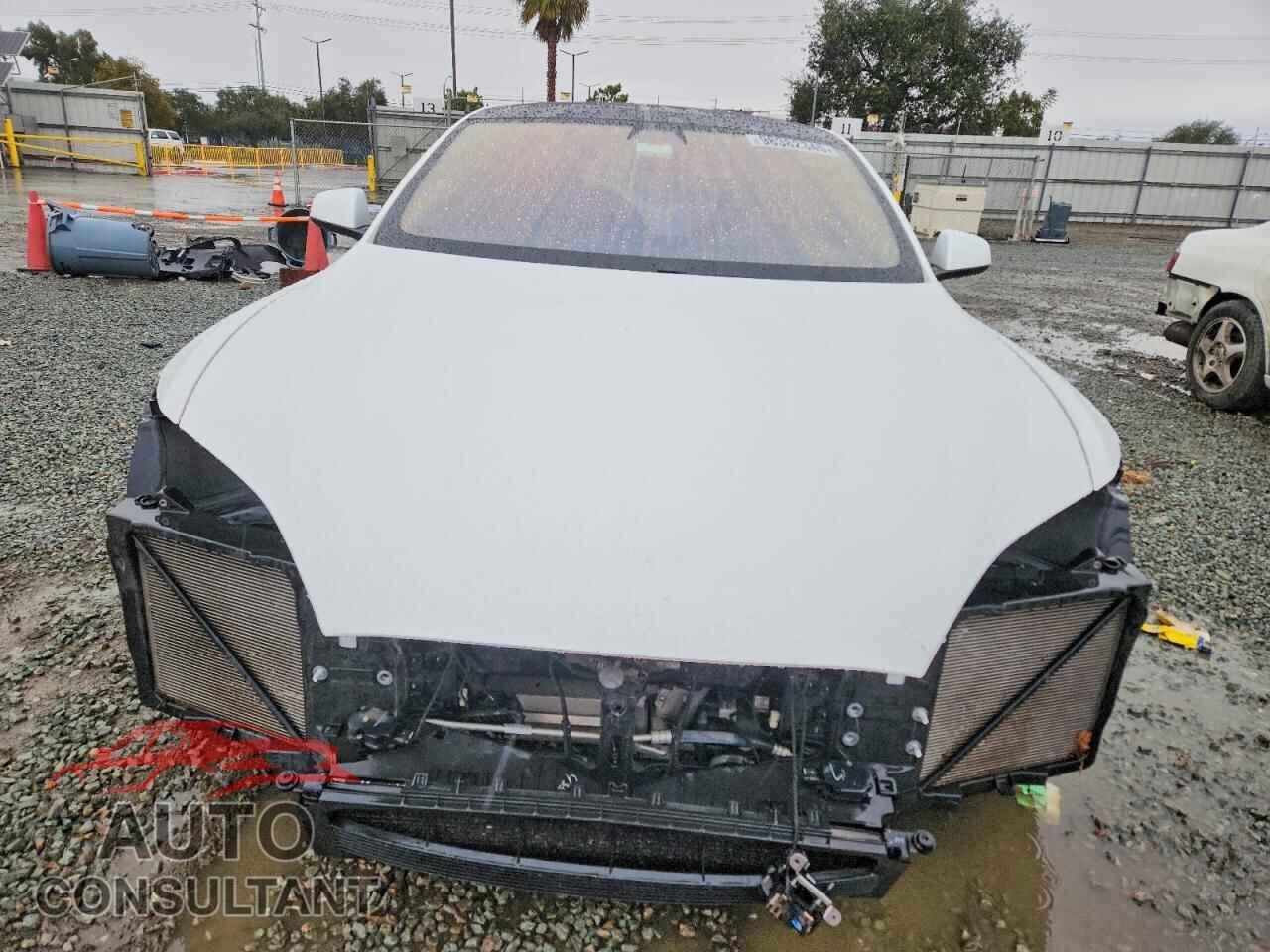 TESLA MODEL S 2016 - 5YJSA1E11GF161000