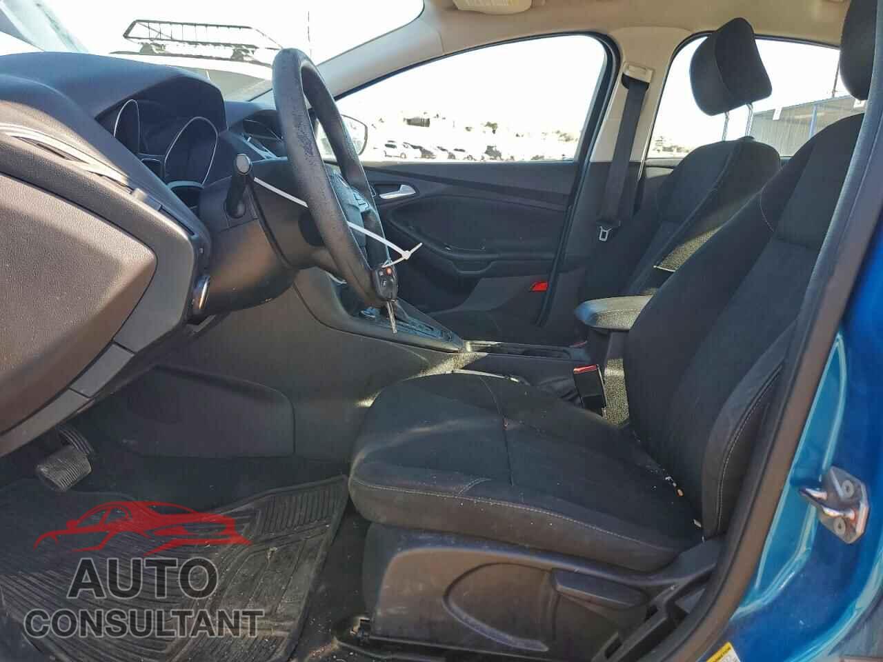 FORD FOCUS 2015 - 1FADP3F23FL210760