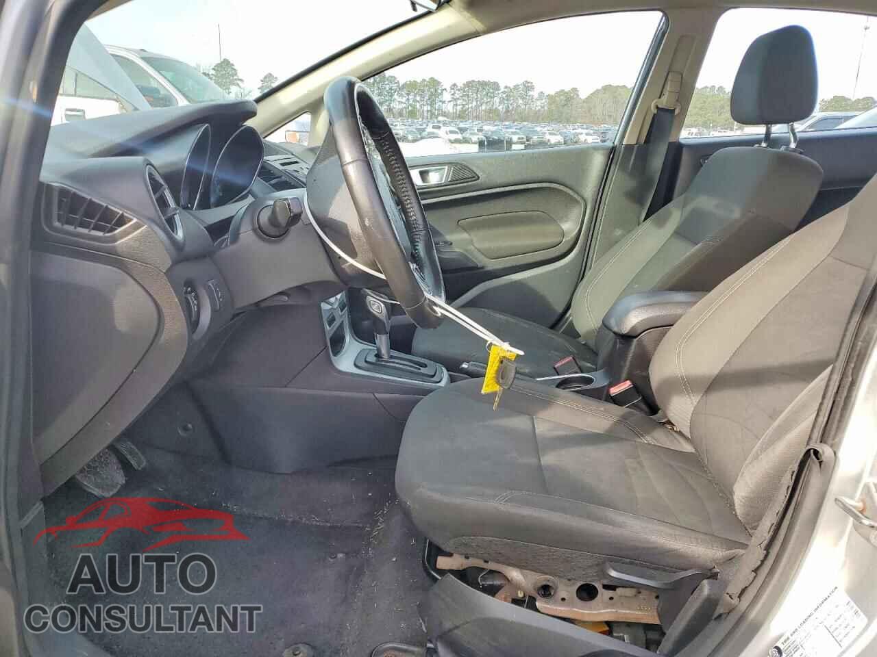 FORD FIESTA 2016 - 3FADP4EJ5GM125529