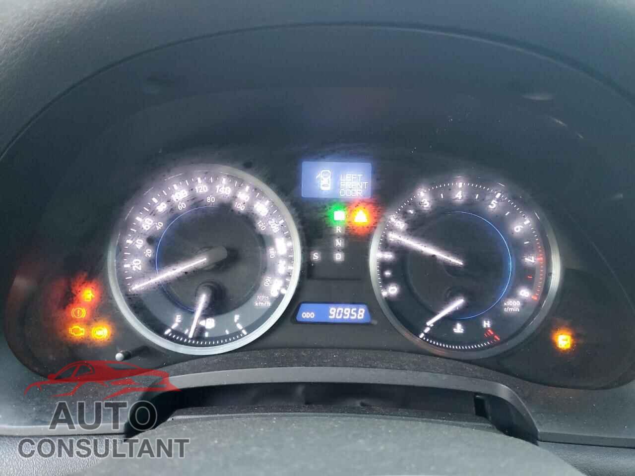 LEXUS IS 2011 - JTHCF5C21B2035173