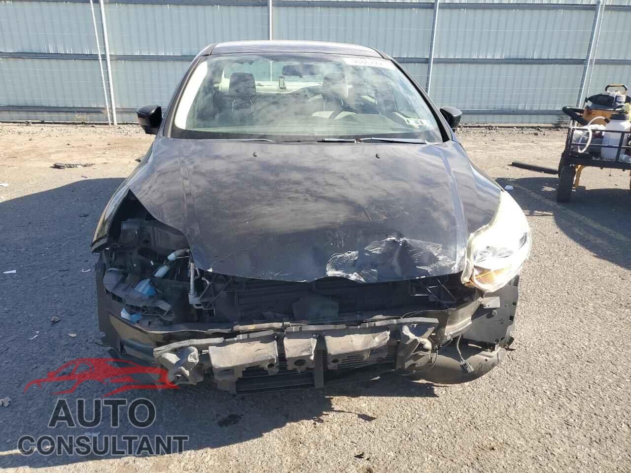 FORD FOCUS 2012 - 1FAHP3F29CL240875