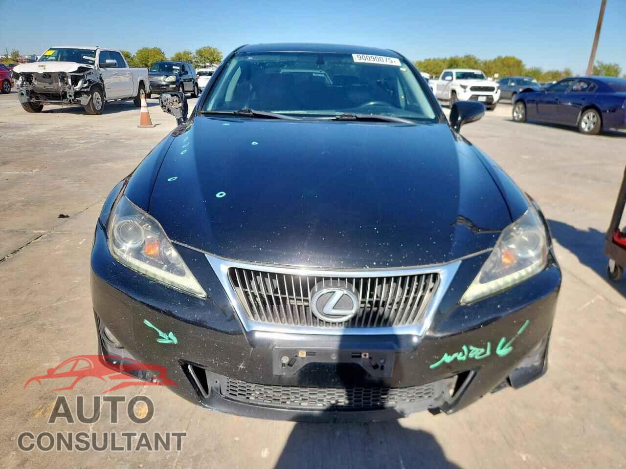 LEXUS IS 2012 - JTHBF5C2XC5169000