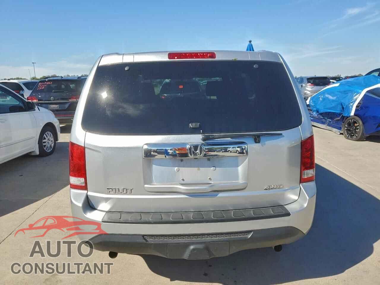 HONDA PILOT 2013 - 5FNYF4H24DB057047