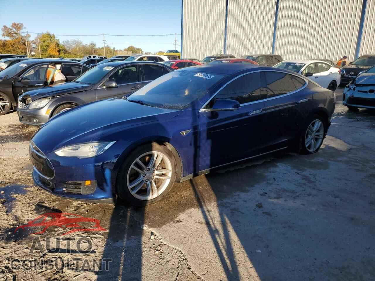 TESLA MODEL S 2015 - 5YJSA1V27FF099092