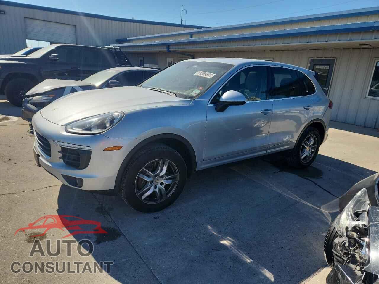 PORSCHE CAYENNE 2018 - WP1AA2A20JKA01201