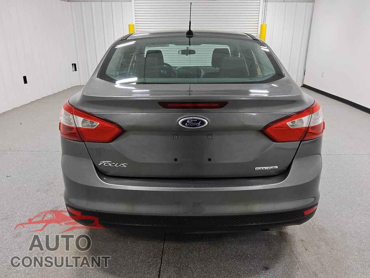 FORD FOCUS 2014 - 1FADP3E29EL374773