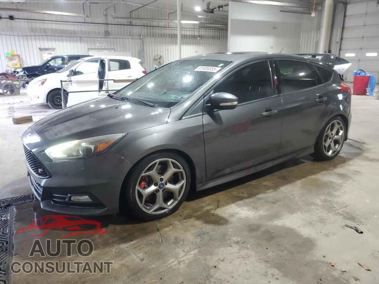 FORD FOCUS 2015 - 1FADP3L97FL321362