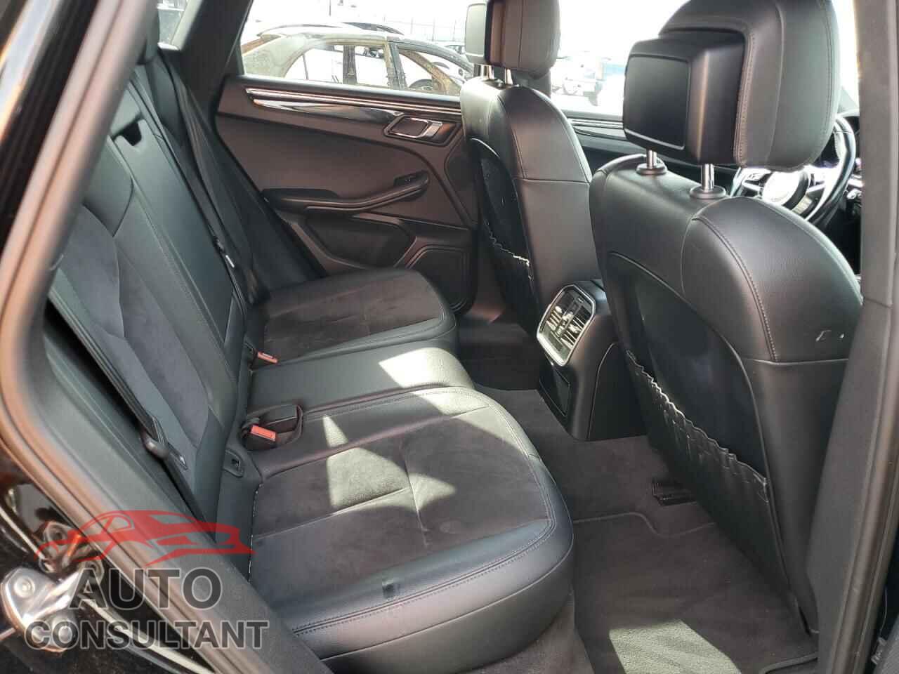 PORSCHE MACAN 2016 - WP1AB2A52GLB52986