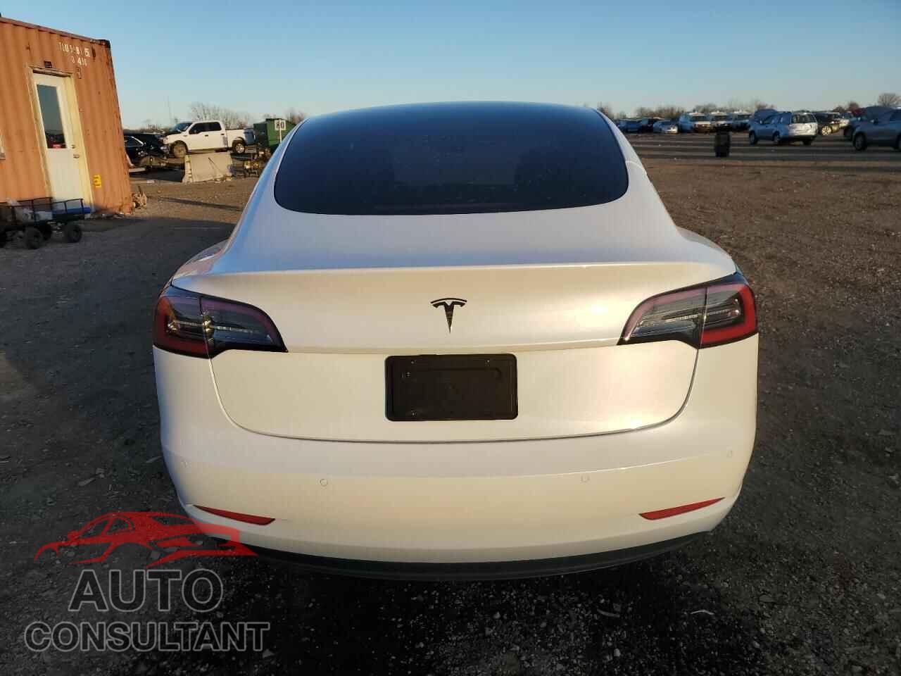 TESLA MODEL 3 2022 - 5YJ3E1EA9NF370085